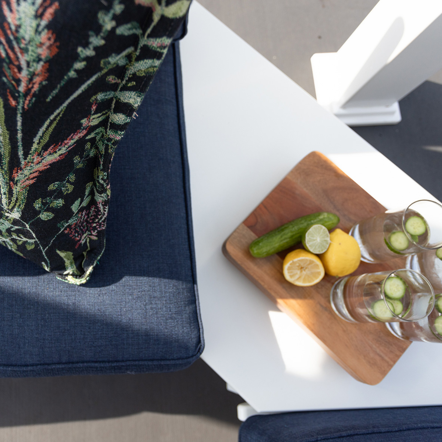 outdoor modular table