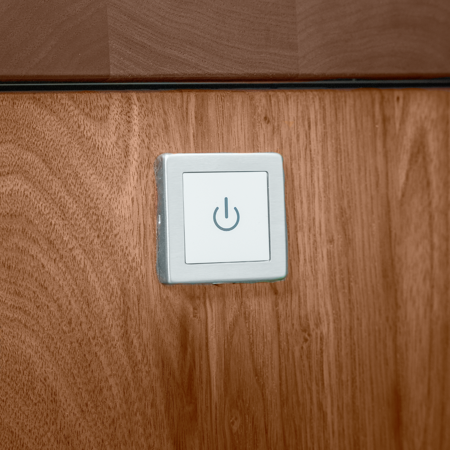 NIGHTSTAND