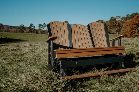 5' Balcony Glider in Field
