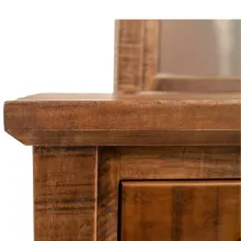 DRESSER